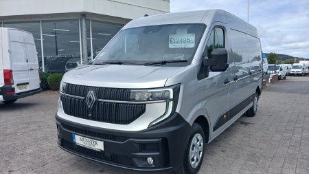 2025 Renault Master