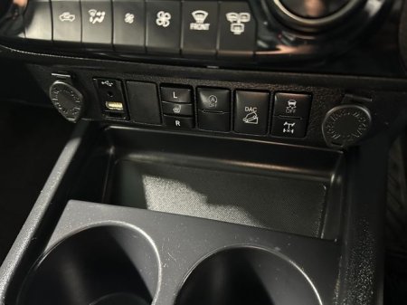 2023 Toyota Hilux - photo 25