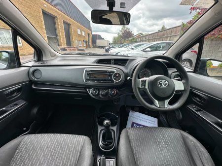 2014 Toyota Yaris - photo 9