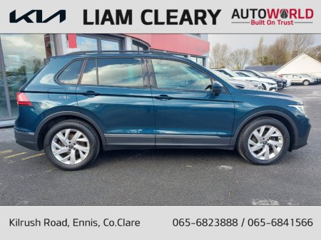 2021 Volkswagen Tiguan - photo 3