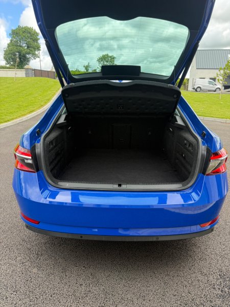 2021 Skoda Superb - photo 9