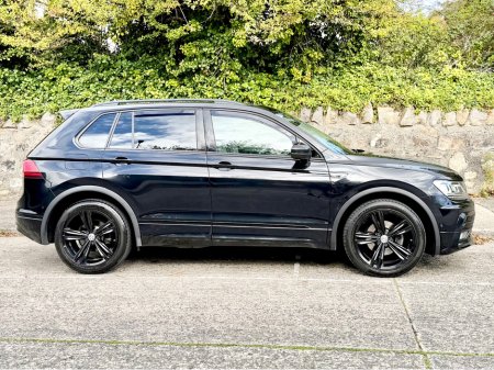 2020 Volkswagen Tiguan - photo 3