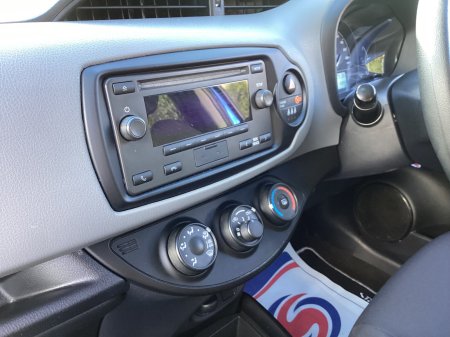 2020 Toyota Yaris - photo 17