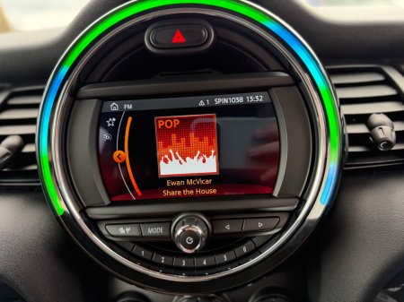 2020 Mini Cooper - photo 22
