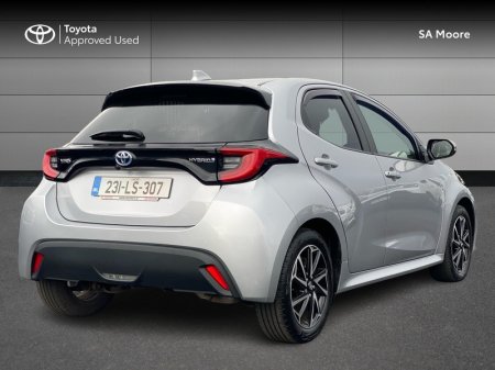 2023 Toyota Yaris - photo 2