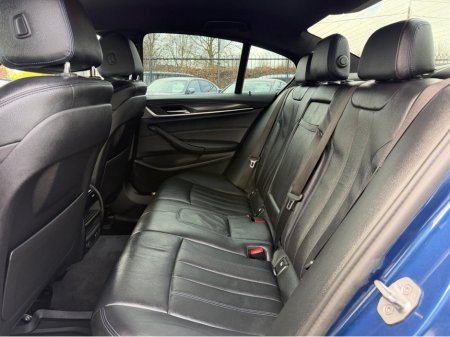 2023 BMW 5-Series - photo 18
