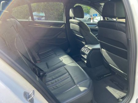 2021 BMW 5-Series - photo 8