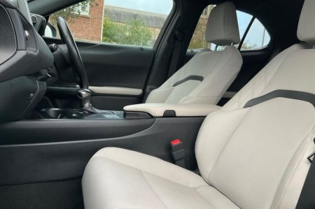 2023 Lexus UX - photo 19