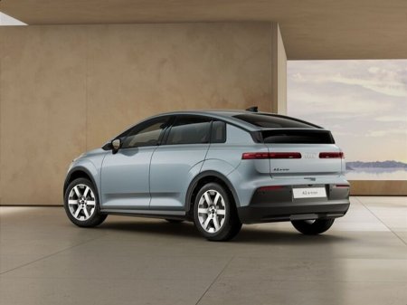 2026 Audi A2 - photo 2