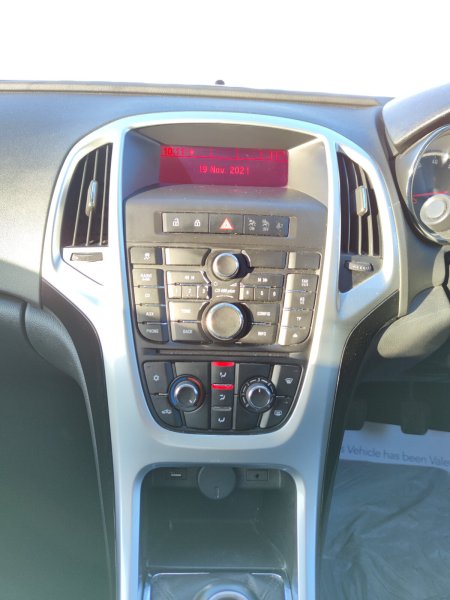 2015 Vauxhall Astra - photo 6
