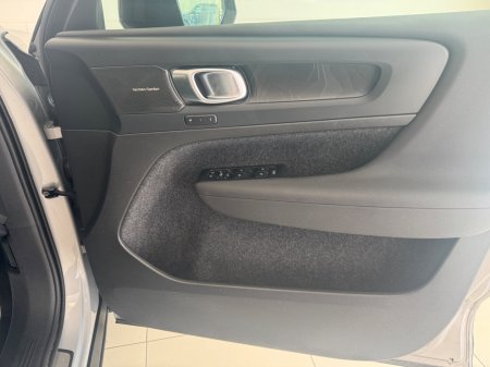 2023 Volvo XC40 - photo 15