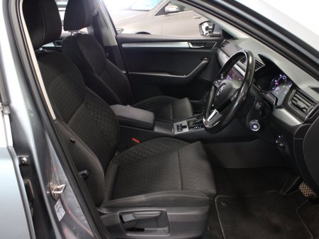 2021 Skoda Superb - photo 24