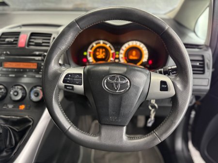 2011 Toyota Auris - photo 22