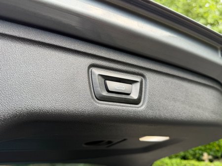 2024 BMW 3-Series - photo 13