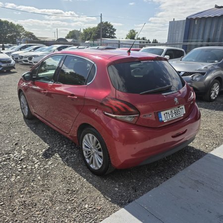 2017 Peugeot 208 - photo 8
