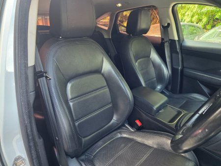 2020 Jaguar E-Pace - photo 4