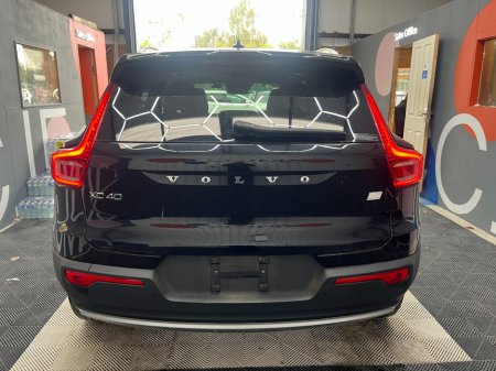 2021 Volvo XC40 - photo 4