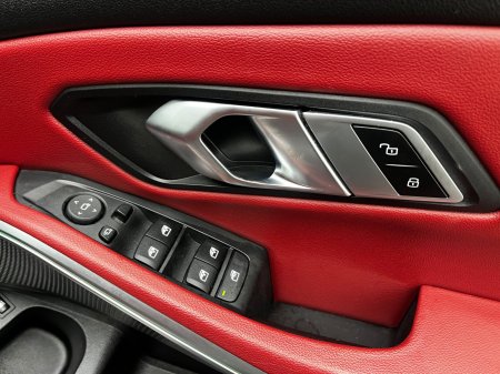 2023 BMW 3-Series - photo 28