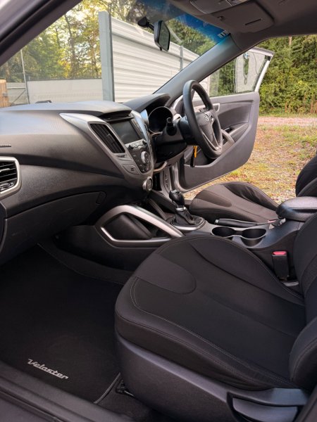 2013 Hyundai Veloster - photo 32