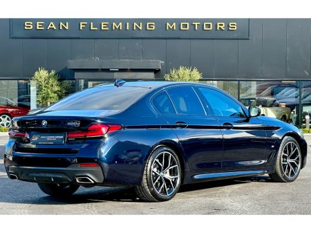 2022 BMW 5-Series - photo 3