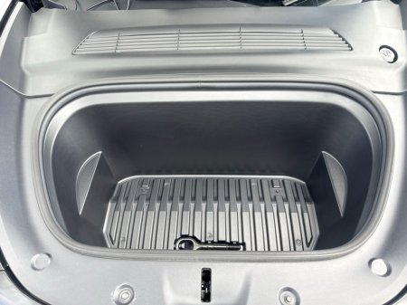 2023 Tesla Model Y - photo 15