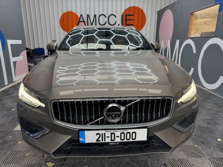 2021 Volvo V60 - photo 2