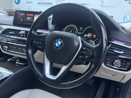 2017 BMW 5-Series - photo 16