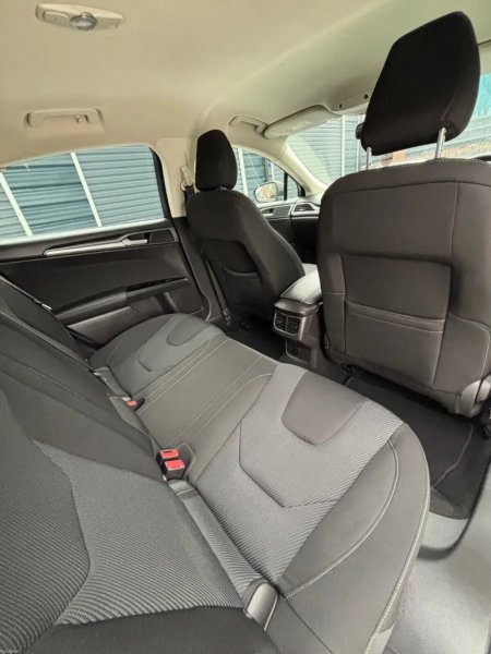 2017 Ford Mondeo - photo 26
