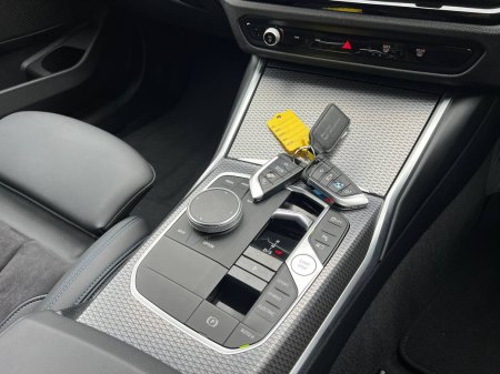 2022 BMW 3-Series - photo 11
