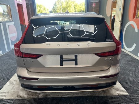 2025 Volvo V60 - photo 4