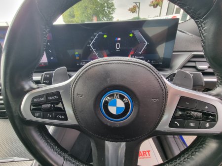 2023 BMW 3-Series - photo 30