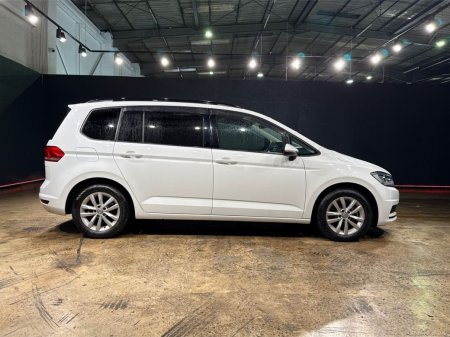 2017 Volkswagen Touran - photo 2