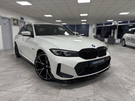 2023 BMW 3-Series - photo 4