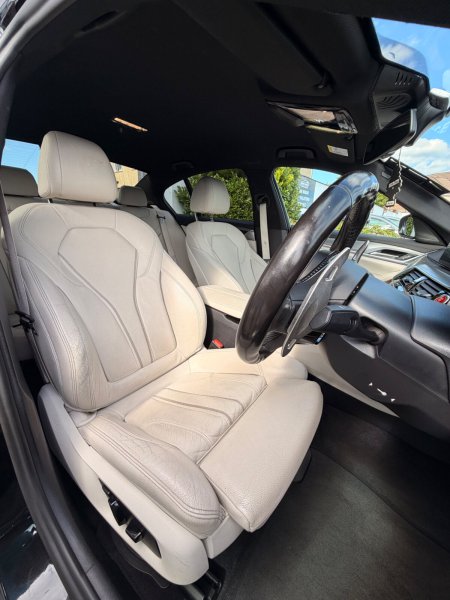2020 BMW 5-Series - photo 17
