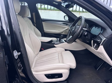 2018 BMW 5-Series - photo 8