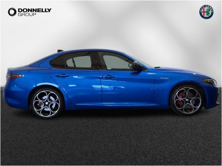 2025 Alfa Romeo Giulia - photo 3