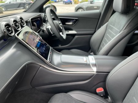 2025 Mercedes-Benz GLC - photo 16