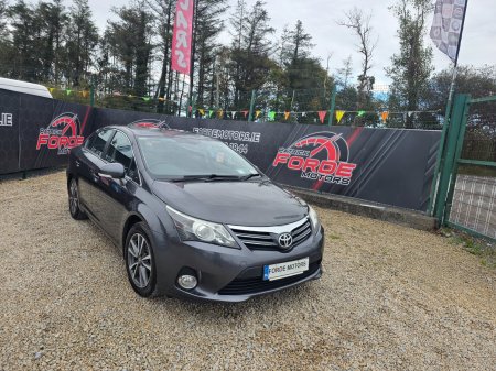 2015 Toyota Avensis 2.0 D-4D Luna Saloon
