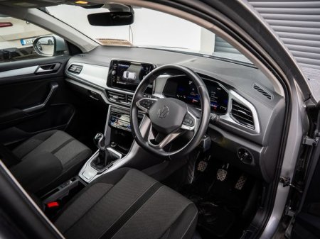 2023 Volkswagen T-Roc - photo 11