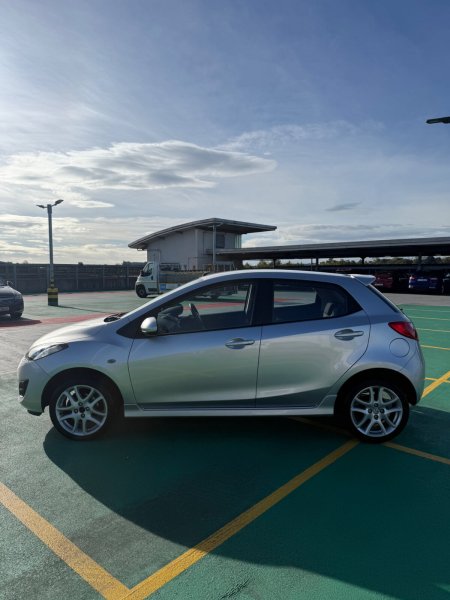 2011 Mazda Mazda2 - photo 4