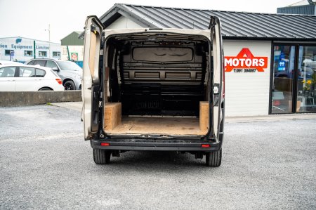 2018 Nissan NV300 - photo 5