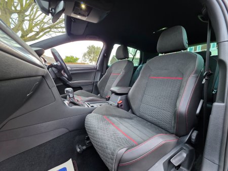2020 Volkswagen Golf - photo 23