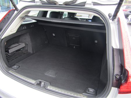 2020 Volvo V60 - photo 16