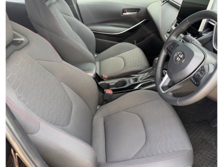 2025 Toyota Corolla - photo 20