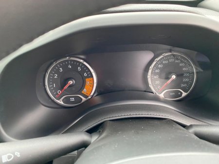 2024 Jeep Renegade - photo 18