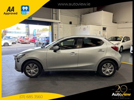 2017 Mazda Demio - photo 5