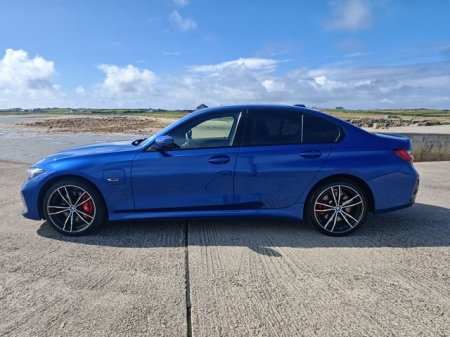 2023 BMW 3-Series - photo 6
