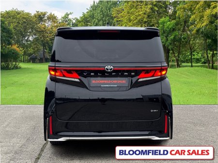 2025 Toyota Alphard - photo 6