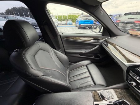 2018 BMW 5-Series - photo 30