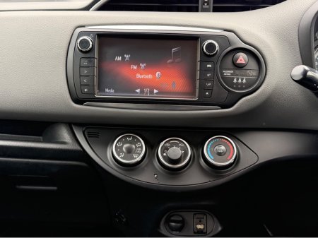 2016 Toyota Yaris - photo 15